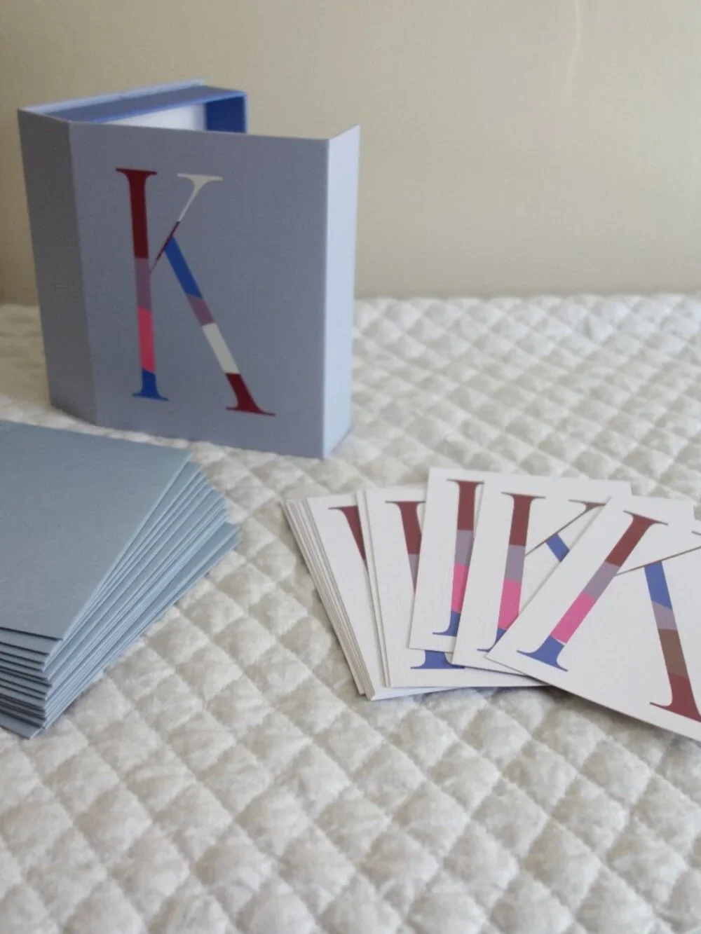 ANTHROPOLOGIE Personalized “K” 14 Flat Cards / 15 Envelopes – Stationery